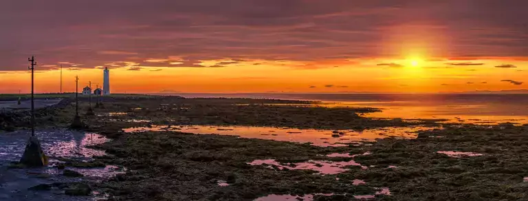Midnight sun at Grótta