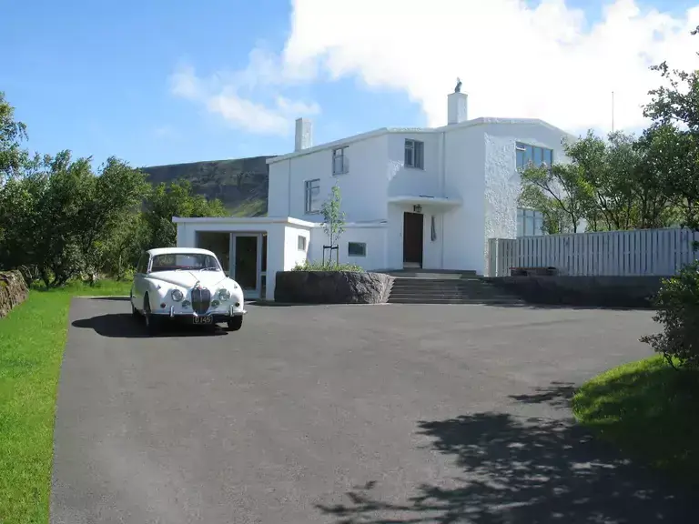 Gljúfrasteinn house on the outside