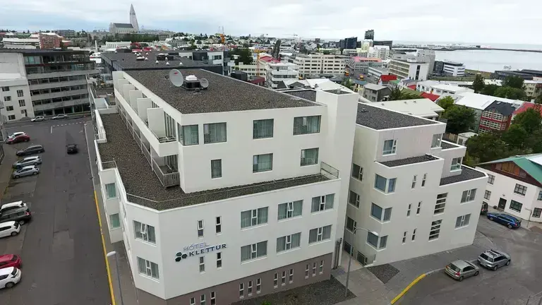 High_Res_-_Hotel_Klettur_areal_3